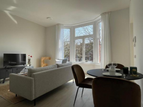 Exclusively 1 Bedroom Serviced Apartment 48m2 -MNL E-